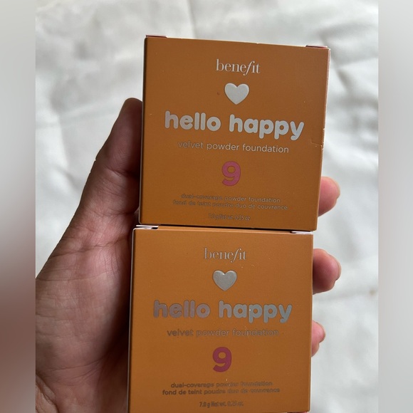 Benefit Hello Happy Velvet Powder Foundation 9 - Picture 2 of 5